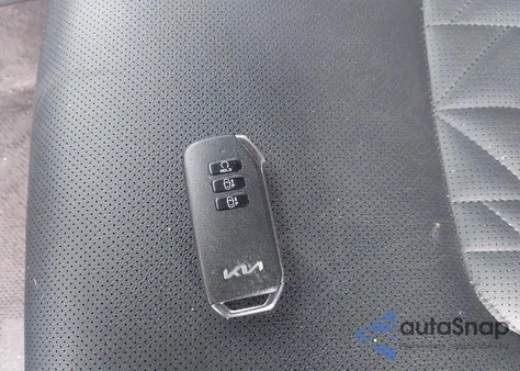 2024 Kia Sportage Plug-In Hybrid X-Line Prestige z USA, uszkodzony, nr VIN KNDPZDDH9R7166663